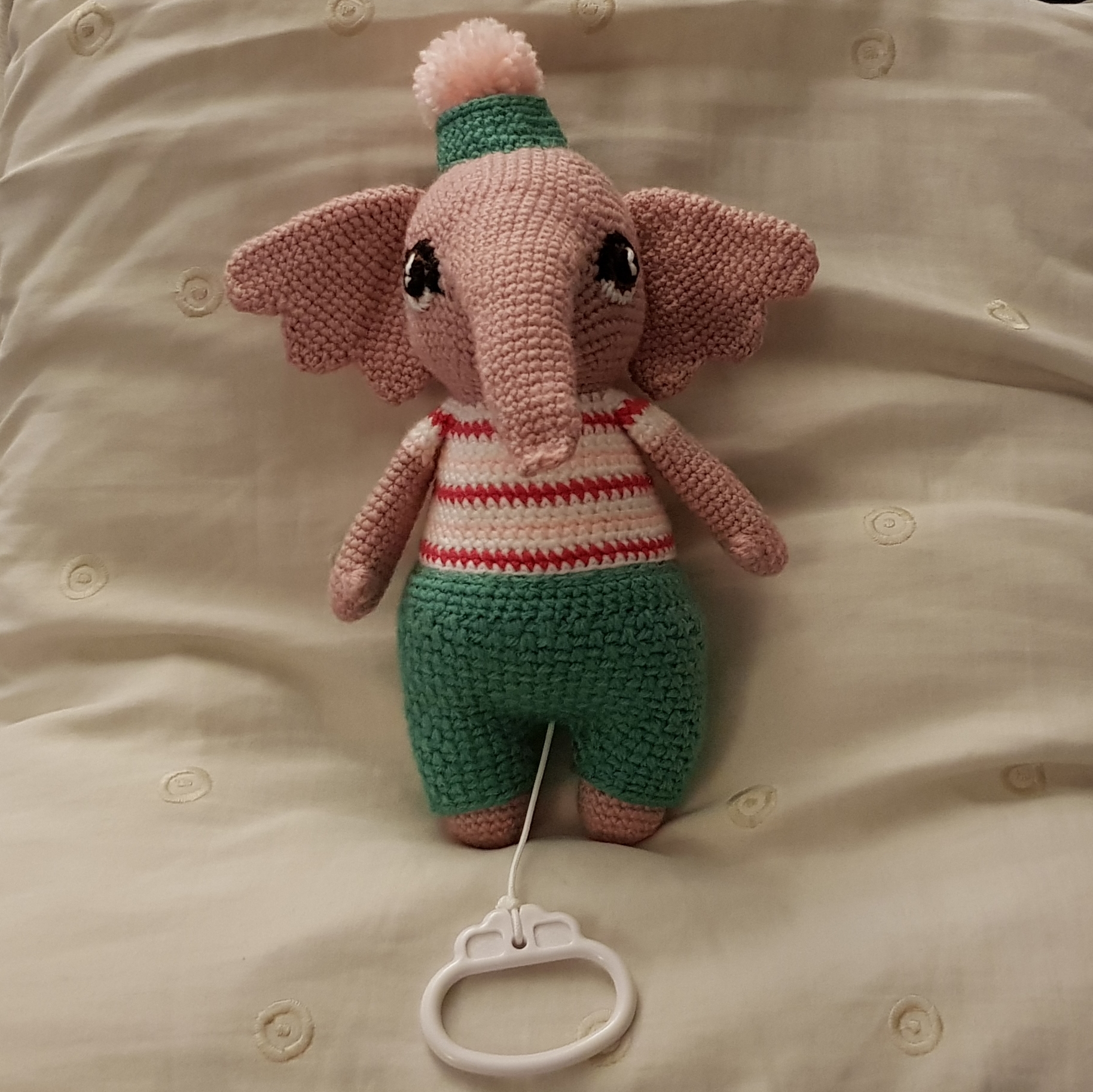 Amigurumi.com - Creations - Luisa Elephant from Animal Friends of Pica Pau 2