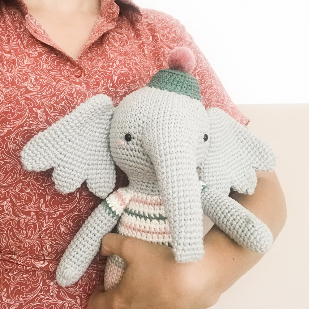 Amigurumi.com - Creations - Luisa Elephant from Animal Friends of Pica Pau 2