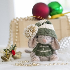 Noel the Christmas Mouse amigurumi pattern by 