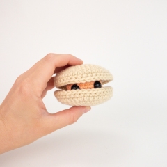 Cleo the Clam amigurumi pattern by unknown