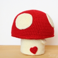 Cuddle-Sized Aidan the Mushroom amigurumi pattern by unknown