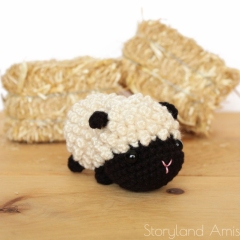 Lyla the Baby Lamb amigurumi pattern by unknown