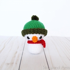 Roly the Baby Snowman amigurumi pattern by unknown