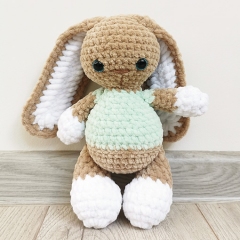 Fluffy bunny amigurumi pattern by 