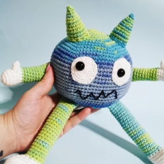 Merlo the Monster amigurumi pattern by unknown