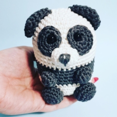 Perry the Panda amigurumi pattern by unknown