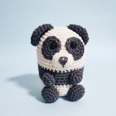 Perry the Panda amigurumi pattern by unknown