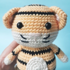 Tully the Tiger amigurumi pattern by 