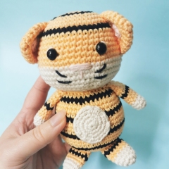 Tully the Tiger amigurumi pattern by 
