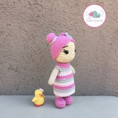 Dottie and Chick amigurumi pattern by unknown