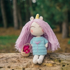 Sonya the Forest Girl amigurumi pattern by unknown