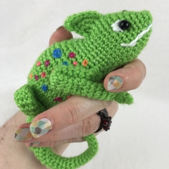 Clyde the Chameleon amigurumi pattern by 