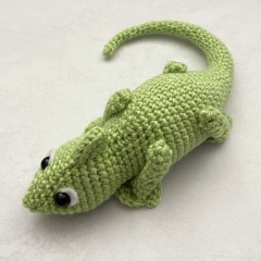 Clyde the Chameleon amigurumi pattern by 