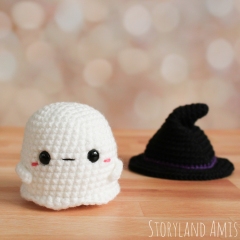 Scout the Baby Ghost amigurumi by Storyland Amis