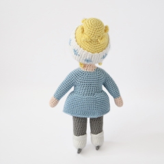 Imogen the Ice Skater amigurumi pattern by Smiley Crochet Things