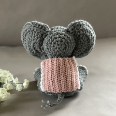 Baby Elephant amigurumi pattern by CrochetThingsByB