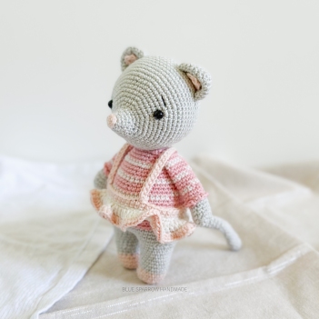 Millie the mouse amigurumi pattern by Bluesparrow Handmade