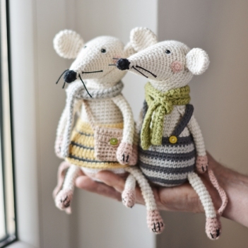 Pepe and Penny the Mice amigurumi pattern by FireflyCrochet