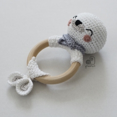 Frosty the Seal rattle amigurumi by YarnWave
