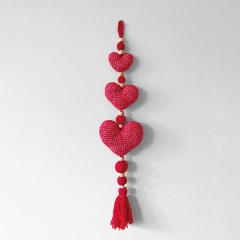 Heart decoration amigurumi pattern by Make Me Roar