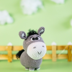 Donny the Donkey amigurumi pattern by Mumigurumi