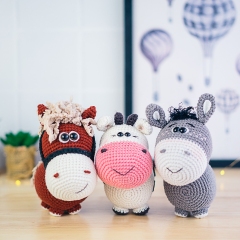 Donny the Donkey amigurumi pattern by Mumigurumi