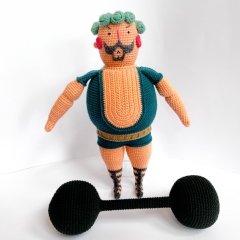 Louis the Traditional Strongman amigurumi by Gwilami