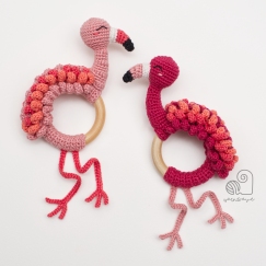 Finn the Flamingo rattle