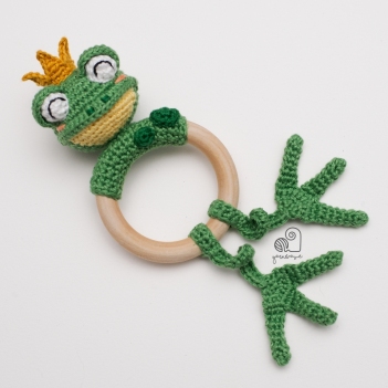 Felix the Frog amigurumi pattern by YarnWave