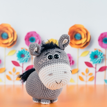 Donny the Donkey amigurumi pattern by Mumigurumi