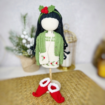 Christmas doll outfit amigurumi pattern by Fluffy Tummy