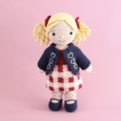 Erin Doll amigurumi pattern by Smiley Crochet Things