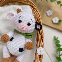 Cow with leaves amigurumi pattern by Knit.friends