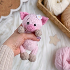 Little piggy  amigurumi by Knit.friends
