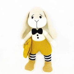 Jasper the Rabbit amigurumi by Fluffy Tummy