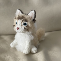 Fluffy Kitten amigurumi pattern by CrochetThingsByB