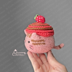 Strawberry Cat Bun amigurumi by CraftyGibbon