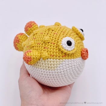 Fluffy the puffer fish amigurumi pattern by Khuc Cay