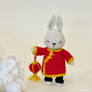 Tao Bunny amigurumi pattern by Little Bichons