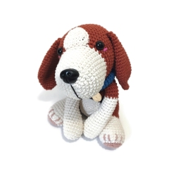 Beagle Beethoven amigurumi pattern by Crochetbykim