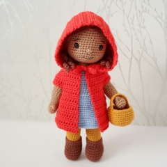 Little Red Riding Hood amigurumi pattern by Smiley Crochet Things