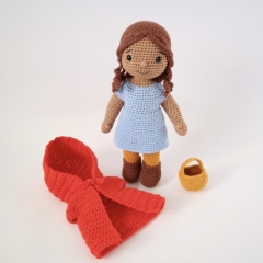 Little Red Riding Hood amigurumi by Smiley Crochet Things
