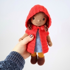 Little Red Riding Hood amigurumi pattern by Smiley Crochet Things
