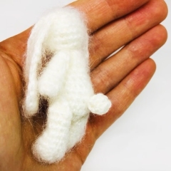Tiny bunny amigurumi pattern by Fluffy Tummy