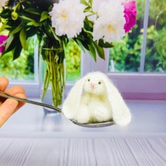 Tiny bunny amigurumi pattern by Fluffy Tummy