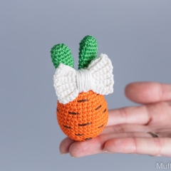 Carrot Eggs bunnies amigurumi by Mufficorn