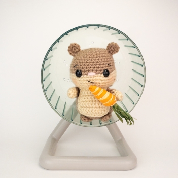 Humphrey the Hamster amigurumi pattern by Theresas Crochet Shop