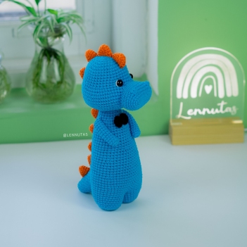 Jasper the Dinosaur amigurumi pattern by Lennutas