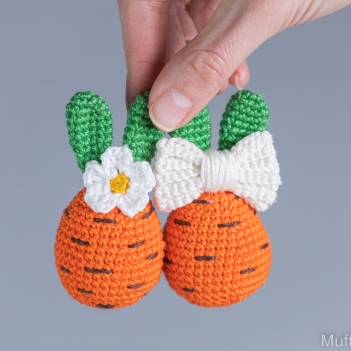 Carrot Eggs bunnies amigurumi pattern by Mufficorn