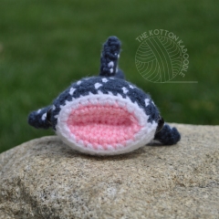 Tiny Whale Shark amigurumi by The Kotton Kaboodle